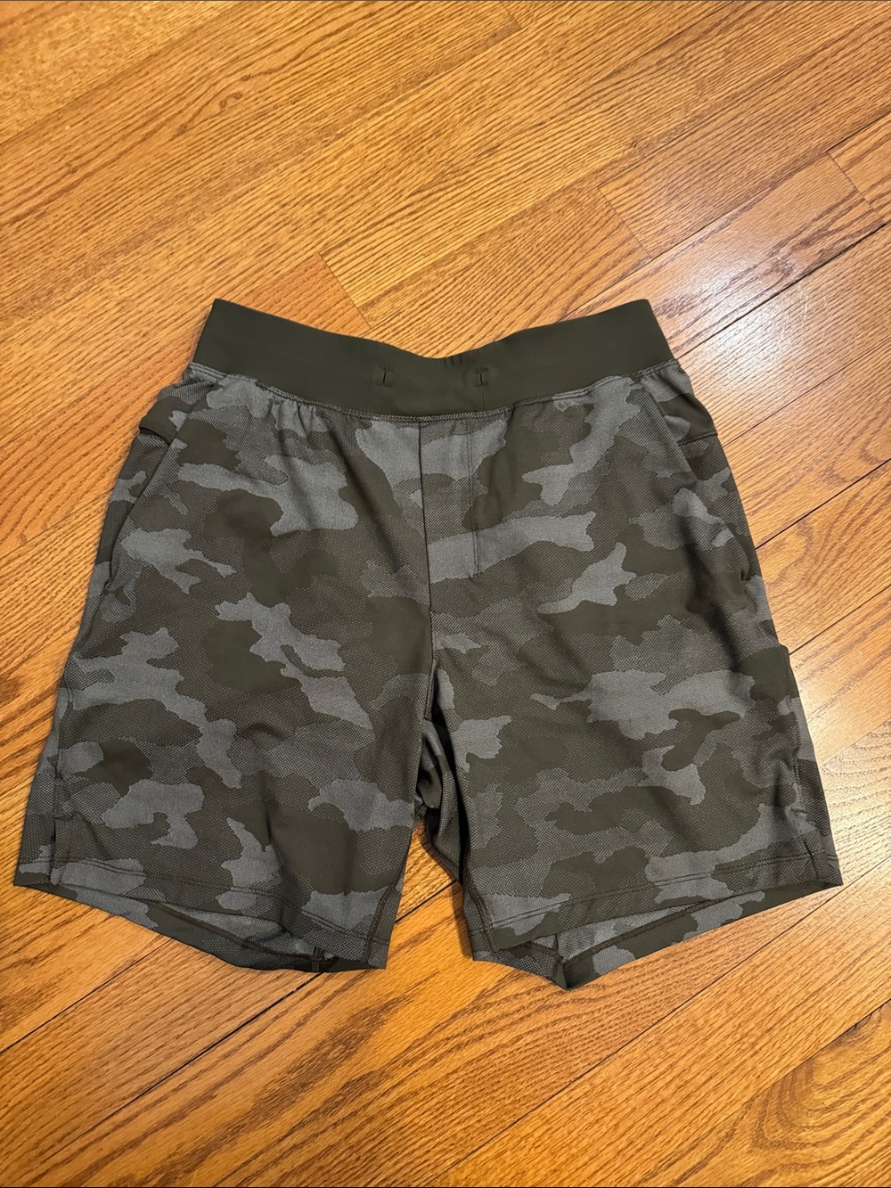 Men’s - Lululemon camo shorts. Medium.
